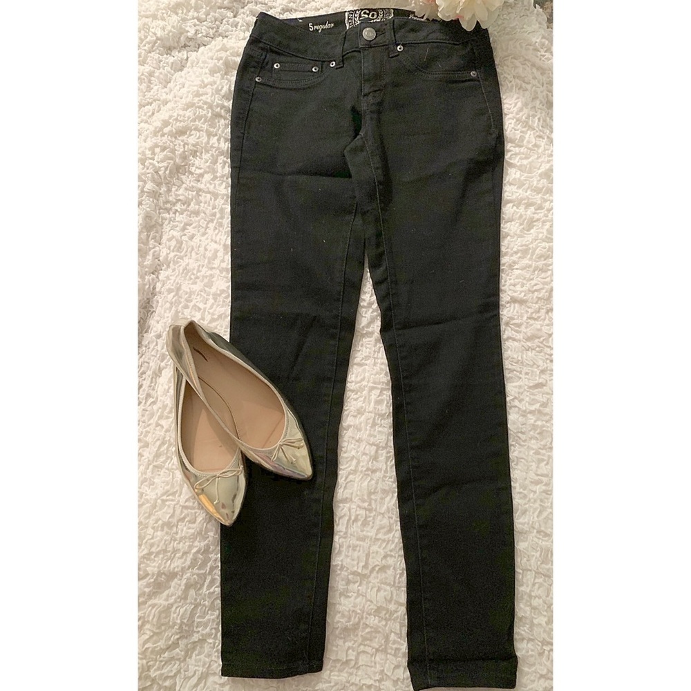 Black jeans 🖤